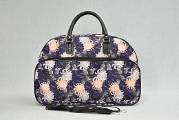 Пътна чанта с бели цветя