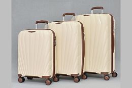 Комплект полипропиленови куфари в кремав цвят