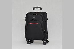 Малък текстилен куфар с четири колела в черно