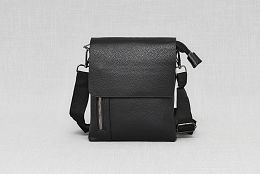 Стилна мъжка чанта от еко кожа в черно