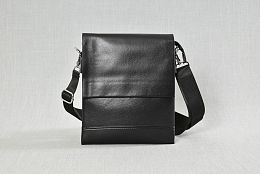 Практична мъжка чанта от висококачествена еко кожа