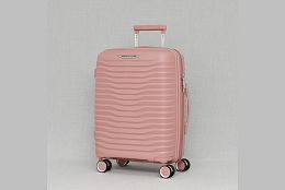 Малък куфар в розово