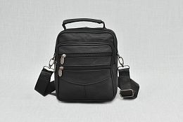 Практична мъжка чанта от естествена кожа