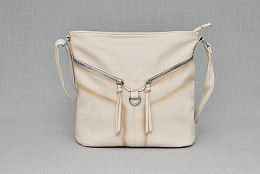 Дамска чанта с дълга дръжка в бежово