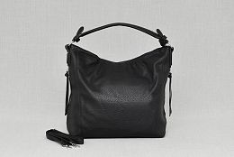 Дамска чанта в черно еко кожа