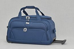 Средна пътна чанта с колела в синьо