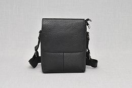 Елегантна мъжка чанта от телешка кожа