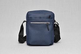 Мъжка текстилна чанта в тъмно синьо