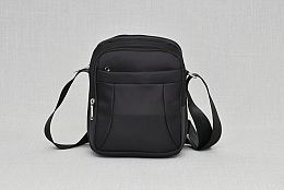 Голяма мъжка черна текстилна чанта