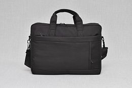 Черна бизнес чанта