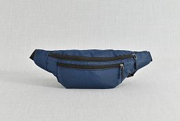 Ежедневна чанта за кръст в тъмносиньо