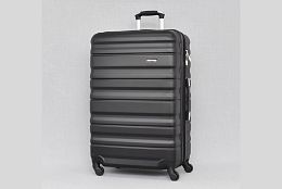 Голям ABS куфар в черно