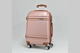 Елегантен куфар за кабинен багаж в розово